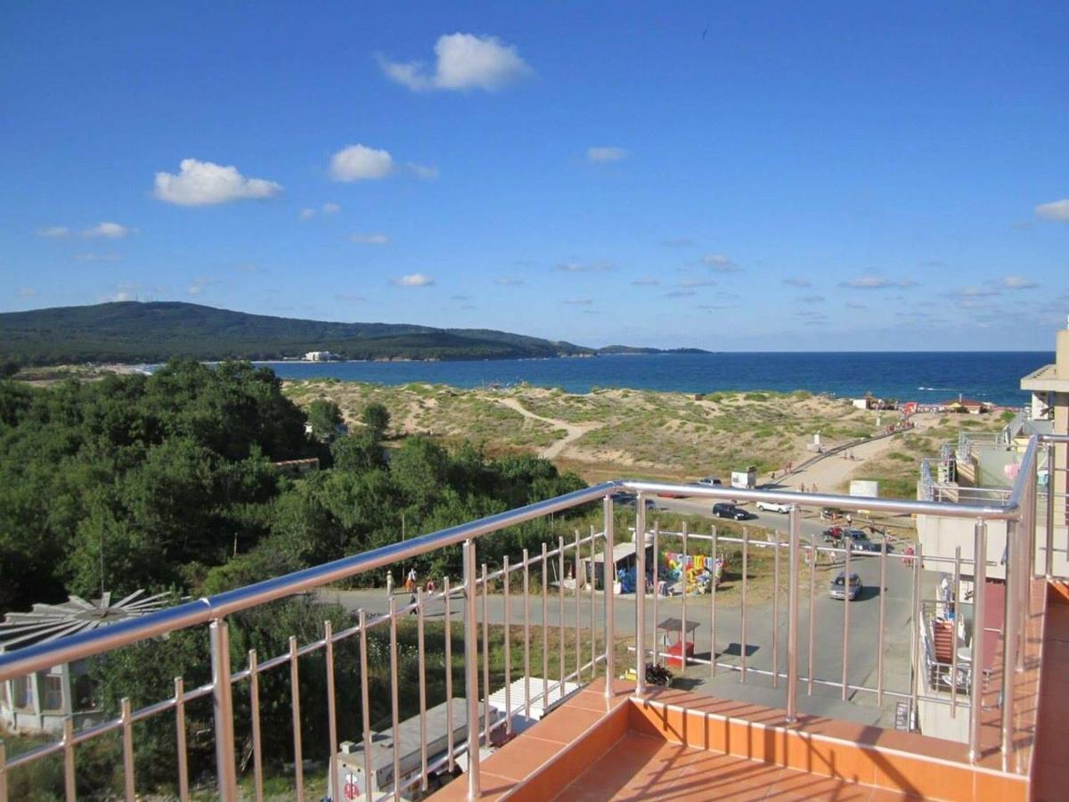 Guest Rooms Venera Primorsko Exterior foto